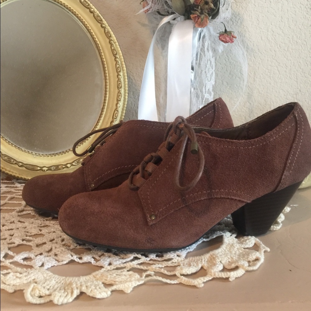 Dr Scholl’s brown ankle booties